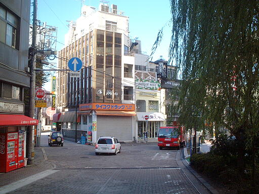 /guide/gazo512/gazo20031123/kohrinbo6971.jpg 香林坊 の写真(88) 2003年11月23日