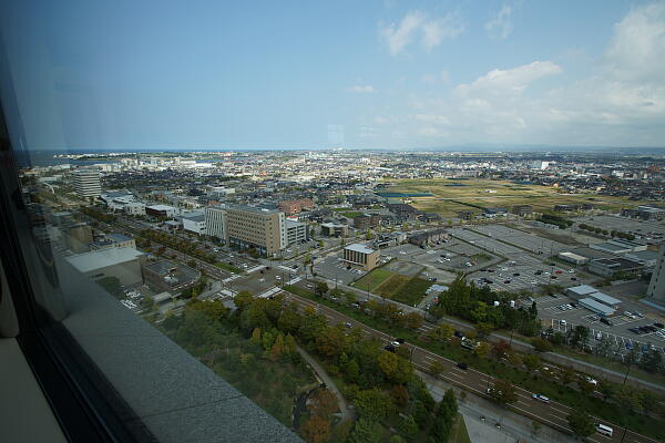 /guide/gazo600/gazo20140928/view-northDSC00906.JPG 石川県庁舎19階展望ロビー【北東】 の写真(9) 2014年09月28日