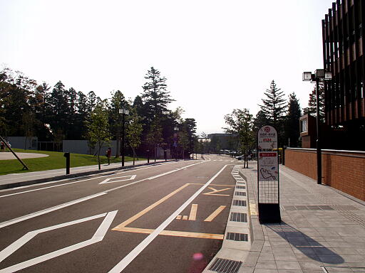 /loopbus/gazo512/gazo20041107/fkiku-shiyakusho-B071446b.jpg 写真(81) /loopbus/gazo512/gazo20041107/fkiku-shiyakusho-B071446b.jpg