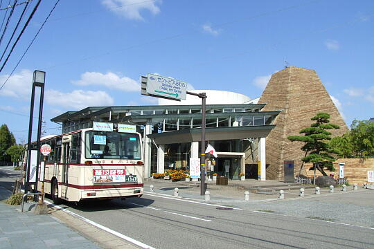 /pref-fukui/awara/g081013/sentopiaDSCF3700.JPG セントピアあわら の写真(81) 2008年10月13日