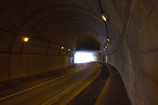 /pref-fukui/echizentown/g070916/misaki-tunnel-sDSCF0474.JPG 越前岬トンネル(南側) の写真(84) 2007年09月16日