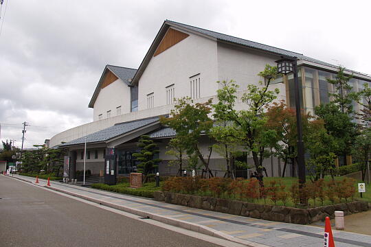 /pref-fukui/fukui/g051023/rekishi-hakubutsukanPA235365.JPG 福井市立郷土歴史博物館 の写真(81) 2005年10月23日
