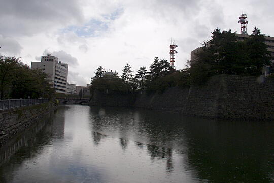 /pref-fukui/fukui/g051023/uchibori-koenPA235518.JPG 福井城址 内堀公園 の写真(84) 2005年10月23日