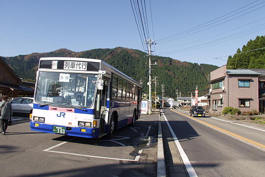 /pref-fukui/fukui/g051120/miyama-ekimaePB205627.JPG の写真(80) 2005年11月20日
