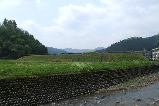 /pref-fukui/fukui/g070503/ichijodani-uDSCF5879.JPG 一乗谷朝倉遺跡 上城戸跡 の写真(82) 2007年05月03日