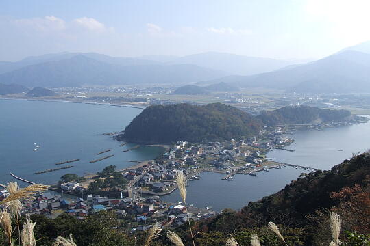 /pref-fukui/mikatagoko/g071125/miroku-hDSCF6280.JPG 岳山(3)早瀬方向の展望 の写真(83) 2007年11月25日
