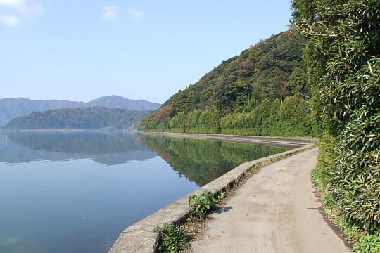 /pref-fukui/mikatagoko/g071125/nagaoDSCF6090.JPG 長尾島の堀切・長尾島の道 の写真(85) 2007年11月25日