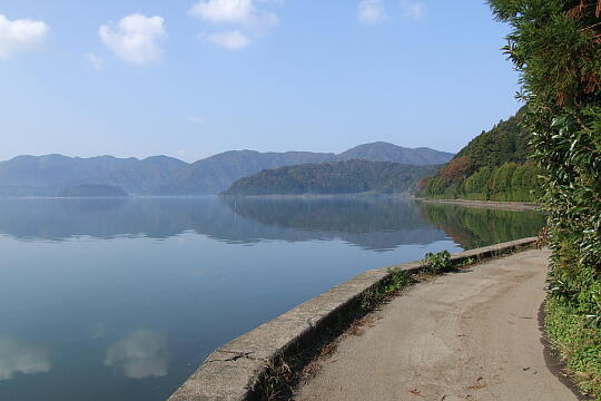 /pref-fukui/mikatagoko/g071125/nagaoDSCF6092.JPG 長尾島の堀切・長尾島の道 の写真(86) 2007年11月25日