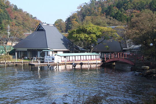 /pref-fukui/mikatagoko/g071125/yakatabuneDSCF6118.JPG 屋形船(虹岳島温泉) の写真(83) 2007年11月25日