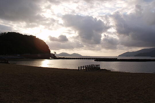 /pref-fukui/obama/g050605/ningyo-beachP6054203.JPG 人魚の浜・マーメードテラス の写真(83) 2005年06月05日