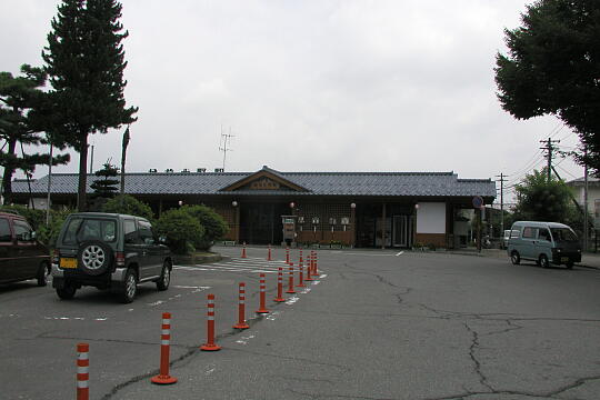 /pref-fukui/ono/g050813/echizenono-ekimaeP8133387.JPG JR越前大野駅前 の写真(81) 2005年08月13日