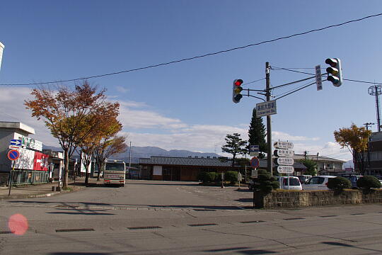 /pref-fukui/ono/g051120/echizenono-ekimaePB205639.JPG JR越前大野駅前 の写真(83) 2005年11月20日