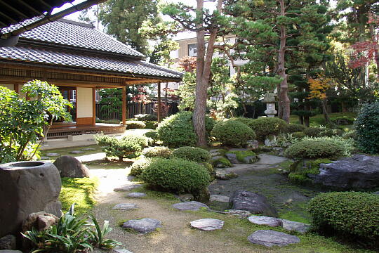 /pref-fukui/ono/g051120/uchiyamakePB205675.JPG 武家屋敷旧内山家 の写真(81) 2005年11月20日