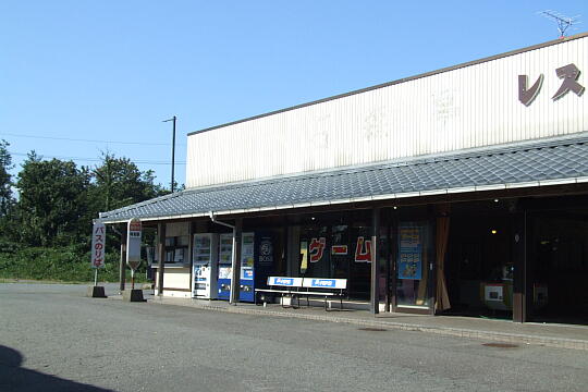 /pref-fukui/sakai/g060903/tojinbo-busDSCF0378.JPG 東尋坊バスのりば の写真(83) 2006年09月03日