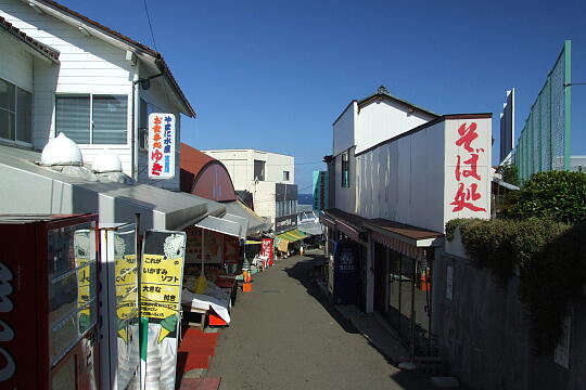 /pref-fukui/sakai/g060903/tojinbo-kDSCF0358.JPG 東尋坊(3) の写真(82) 2006年09月03日
