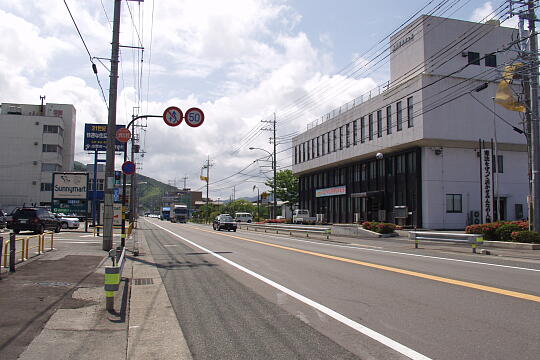 /pref-fukui/takahama/g050605/takahama-ekimaeP6053970.JPG 高浜駅前 の写真(82) 2005年06月05日