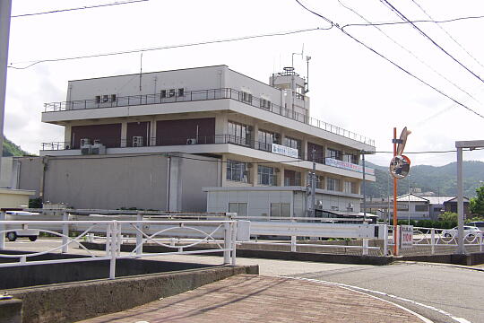 /pref-fukui/takahama/g050605/takahama-yakubaP6054020.JPG 高浜町役場 の写真(82) 2005年06月05日