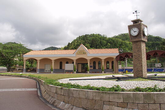/pref-fukui/takahama/g050605/wada-stnP6054032.JPG 若狭和田駅 の写真(82) 2005年06月05日