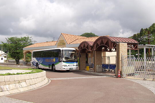 /pref-fukui/takahama/g050605/wada-stnP6054039.JPG 若狭和田駅 の写真(85) 2005年06月05日