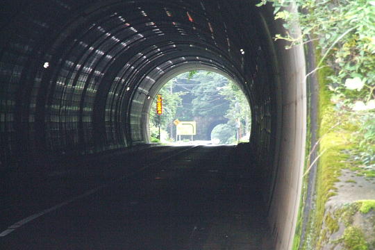 /pref-fukui/yanagase/g100815/yana-tone-fDSCF5937.JPG 刀根トンネル(西側入口) の写真(84) 2010年08月15日