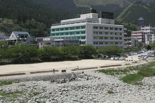 /pref-gifu/gero/g050505/funsenchiP5052341.JPG 噴泉地 の写真(81) 2005年05月05日