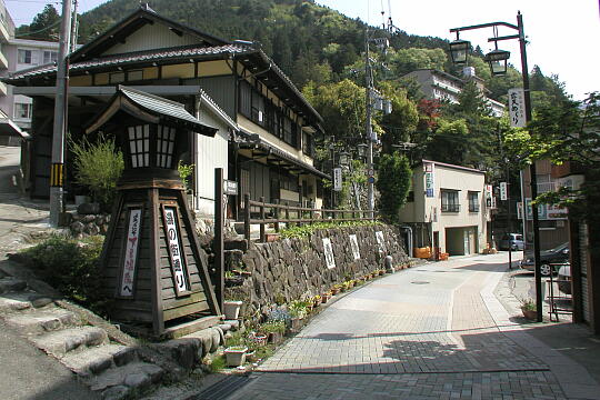 /pref-gifu/gero/g050505/yunoshimaP5052244.JPG 湯之島・湯の街通り の写真(82) 2005年05月05日