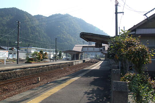 飛騨金山駅 の写真(87) 2006年11月04日