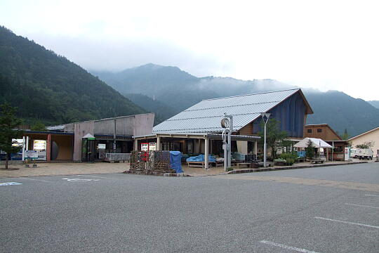 /pref-gifu/geroosaka/g070922/me-hanamomoDSCF1293.JPG 道の駅 南飛騨小坂はなもも の写真(82) 2007年09月22日