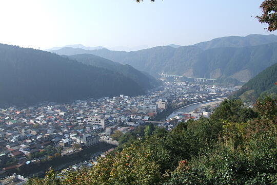 /pref-gifu/gujo/g061104/hachimanjo-tenboDSCF4021.JPG 郡上八幡城からの展望 の写真(82) 2006年11月04日
