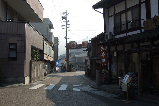 /pref-gifu/gujo/g061104/honmachiDSCF3857.JPG 本町・肴町 の写真(82) 2006年11月04日