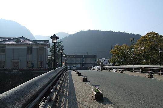 /pref-gifu/gujo/g061104/shinbashiDSCF3965.JPG 新橋 の写真(83) 2006年11月04日