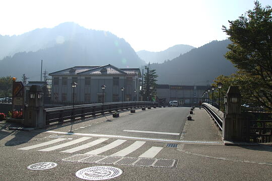 /pref-gifu/gujo/g061104/shinbashiDSCF3970.JPG 新橋 の写真(85) 2006年11月04日