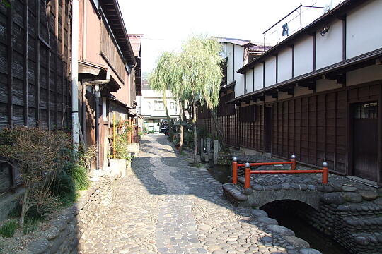 /pref-gifu/gujo/g061104/yanaka-mizunokomichiDSCF3893.JPG やなか水の小径 の写真(83) 2006年11月04日