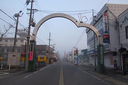 /pref-gifu/gujokogai/g061104/shirotoriDSCF3535.JPG 白鳥町(市街) の写真(84) 2006年11月04日