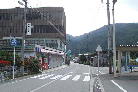 /pref-gifu/hidakogai/g070923/sakakami-ekimaeDSCF3071.JPG 坂上駅前 の写真(82) 2007年09月23日