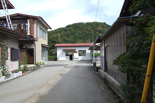 /pref-gifu/hidakogai/g081012/sugisaki-ekimaeDSCF3444.JPG 杉崎駅前 の写真(81) 2008年10月12日