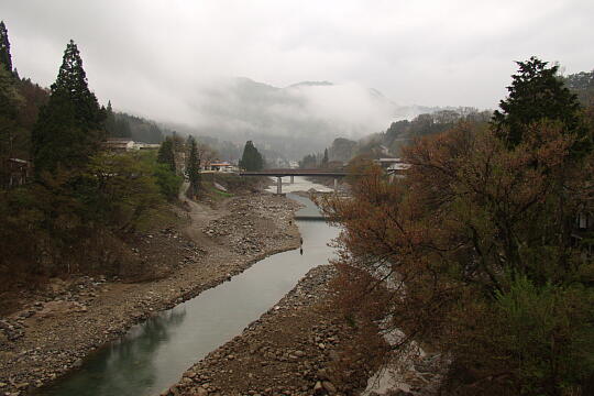 /pref-gifu/shirakawa/g050429/hagimachibashiP4292778.JPG 萩町橋 の写真(84) 2005年04月29日