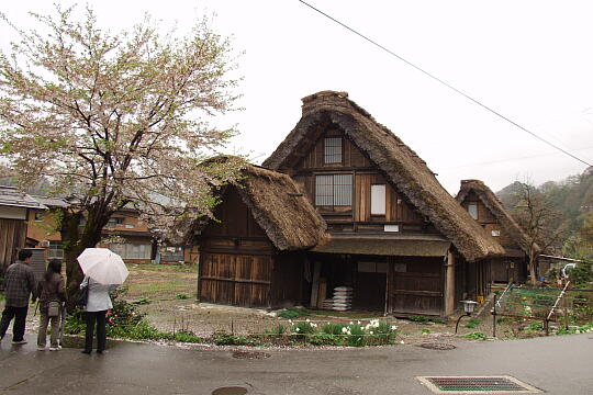 白川郷合掌集落（１） の写真(82) 2005年04月29日