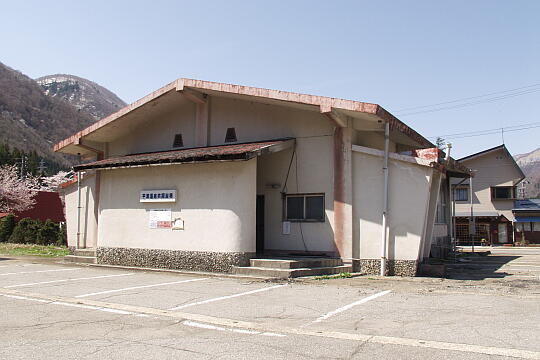 /pref-gifu/shirakawa/g060503/hirase-yokujoP5036125.JPG 旧平瀬温泉共同浴場跡 の写真(84) 2006年05月03日