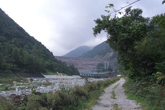/pref-gifu/shirakawa/g071007/miboro-shitaDSCF4314.JPG 御母衣ダム下流 の写真(84) 2007年10月07日