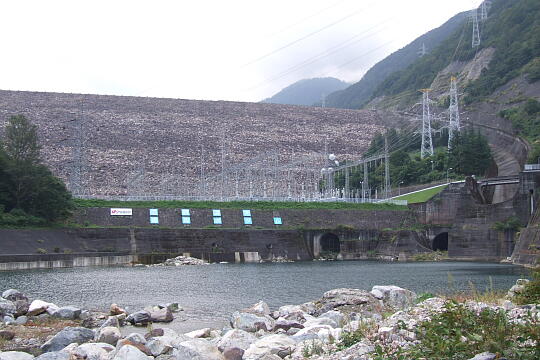 /pref-gifu/shirakawa/g071007/miboro-shitaDSCF4328.JPG 御母衣ダム下流 の写真(83) 2007年10月07日