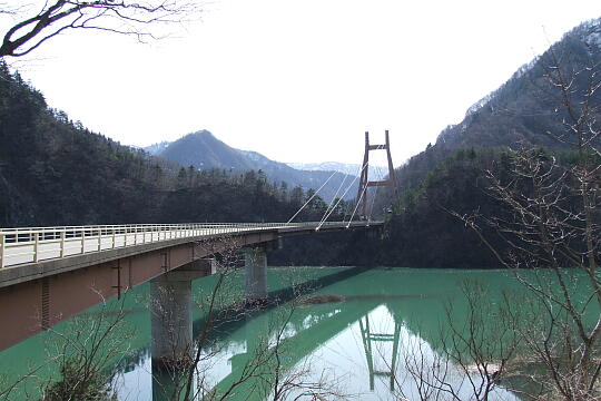 /pref-gifu/shirakawa/g090321/gl-gasshokitaDSCF5738.JPG 〔飛越峡合掌ライン〕合掌大橋(北) の写真(81) 2009年03月21日
