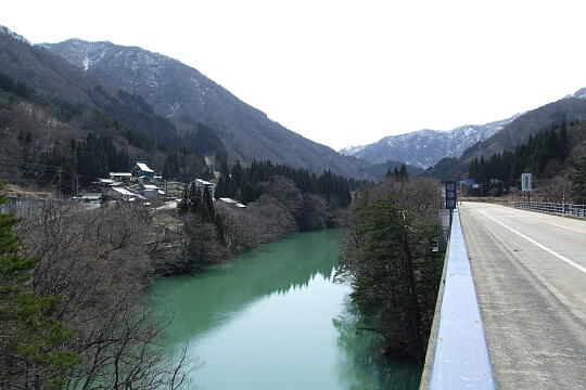 /pref-gifu/shirakawa/g090321/gl-hinokawaharaDSCF5936.JPG 〔飛越峡合掌ライン〕火の川原橋 の写真(82) 2009年03月21日