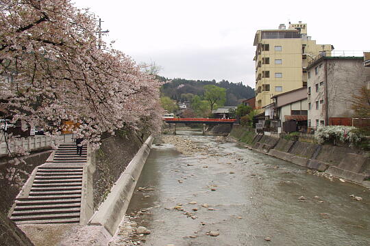 /pref-gifu/takayama/g050429/ikadabashiP4292656.JPG 筏橋 の写真(85) 2005年04月29日