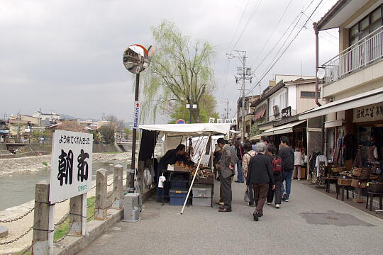 /pref-gifu/takayama/g050429/miyakawa-asaichiP4292570.JPG 宮川朝市 の写真(83) 2005年04月29日