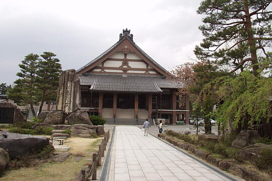 /pref-gifu/takayama/g050429/takayama-betsuinP4292681.JPG 真宗大谷派 高山別院 の写真(82) 2005年04月29日