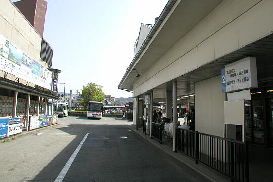 /pref-gifu/takayama/g050505/takayama-stnbusP5052403.JPG 濃飛バス 高山バスセンター の写真(82) 2005年05月05日