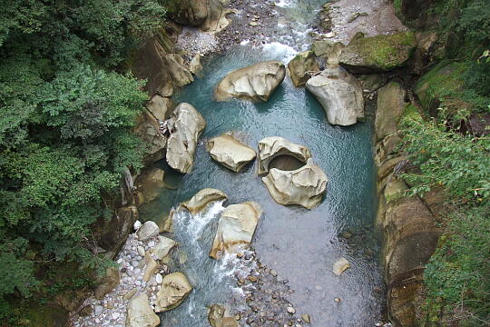 /pref-ishikawa/hakusan/g070929/furo-hashiDSCF3808.JPG 不老橋(手取峡谷) の写真(81) 2007年09月29日