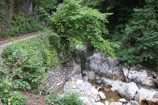 /pref-ishikawa/hakusan/g070929/oarashidakiDSCF3851.JPG 大嵐滝 の写真(83) 2007年09月29日