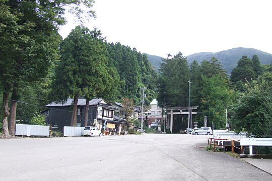 /pref-ishikawa/hakusan/g070929/shirayamasan-2DSCF3392.JPG 白山比咩神社(しらやまさん)の参道 の写真(83) 2007年09月29日